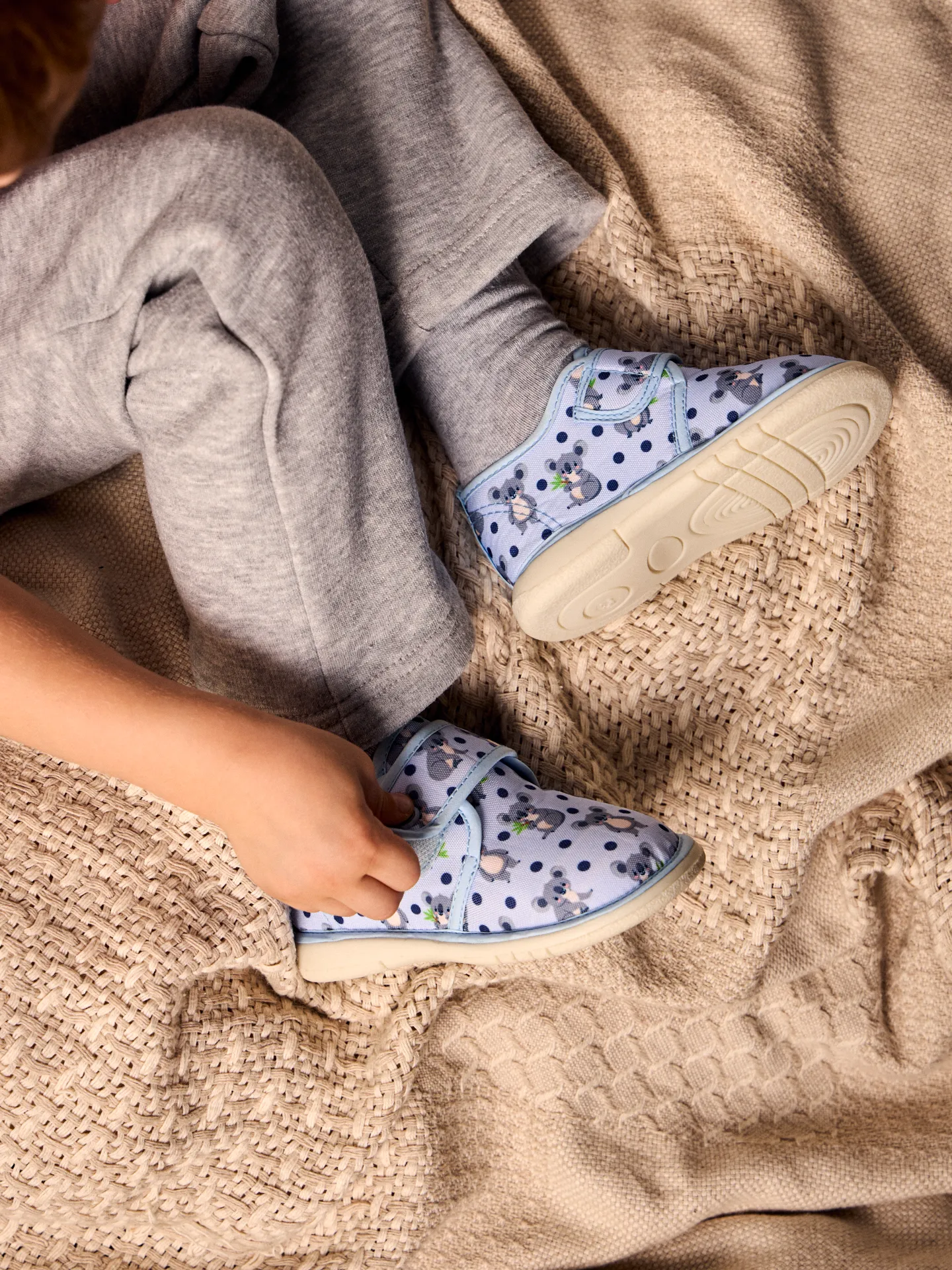 Vrolijke babyslippers Koala - Image 5