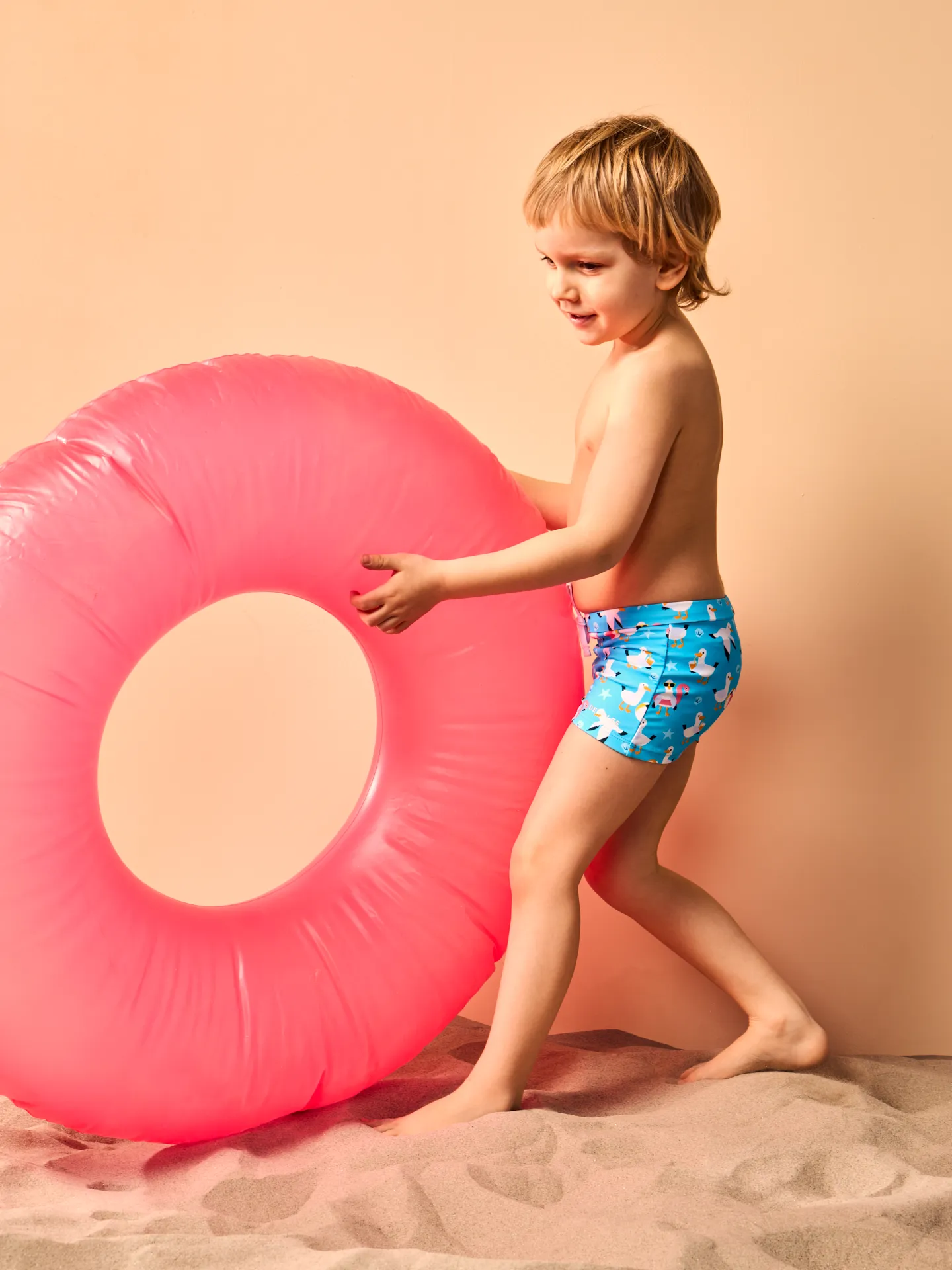 Vrolijk elastisch zwemshort voor kinderen Zeemeeuw op vakantie - Image 5