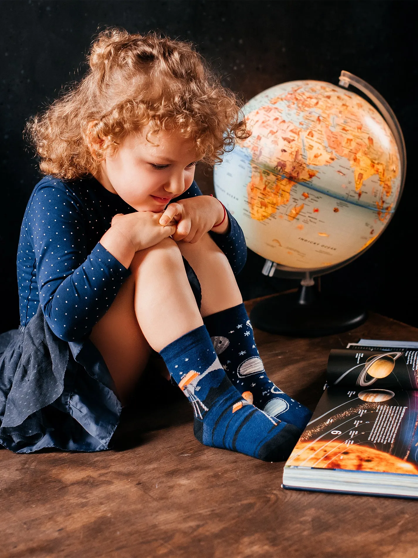 Vrolijke kindersokken Kosmos - Image 2