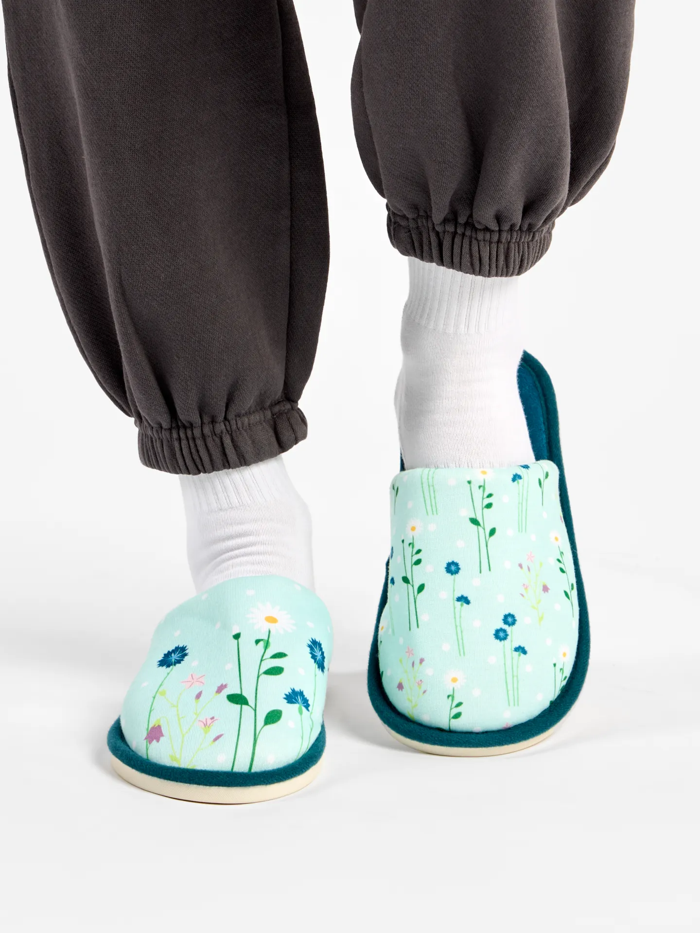 Vrolijke slippers Weidebloemen - Image 4