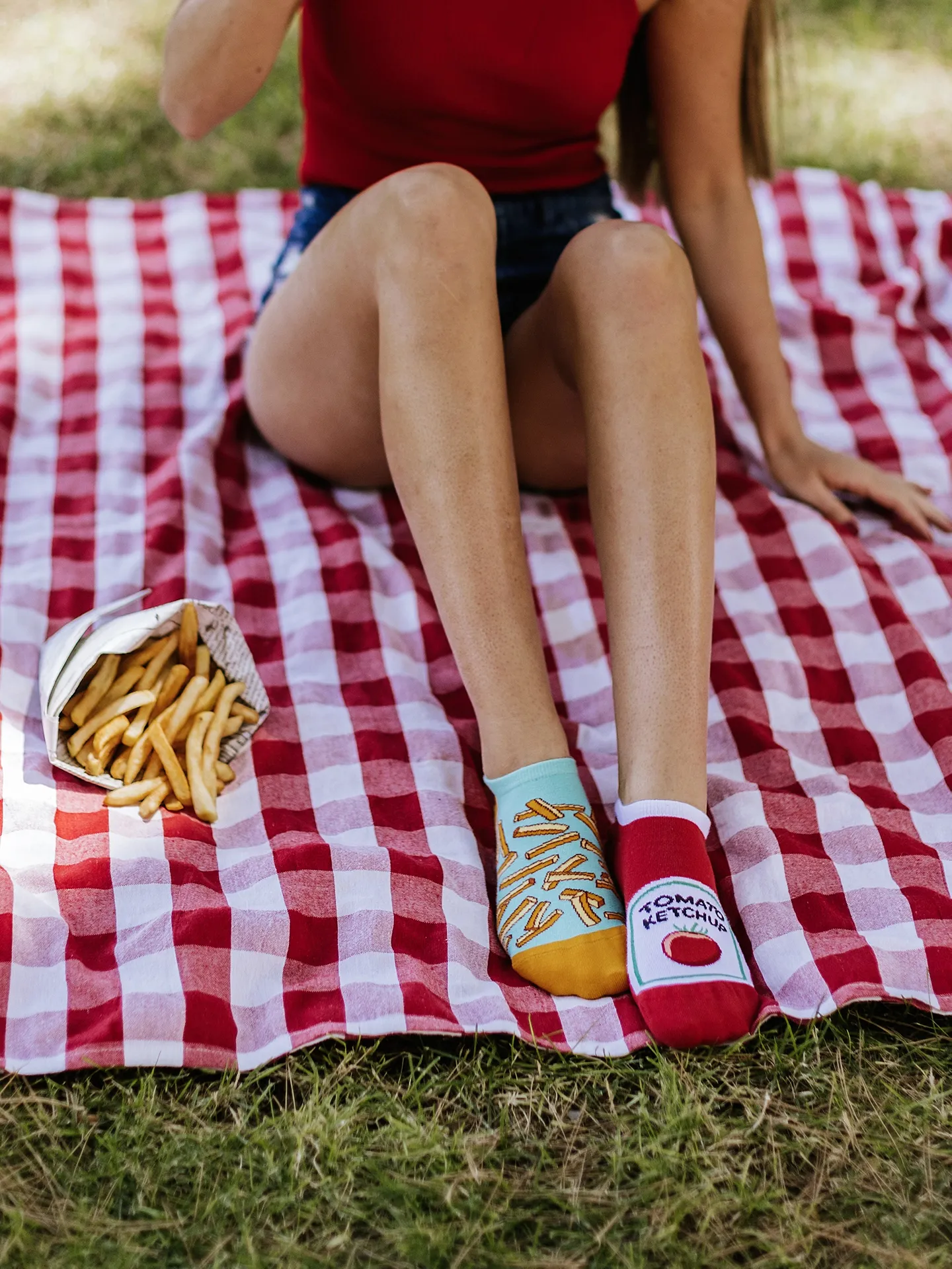 Vrolijke sneakersokken Frites met ketchup - Image 2